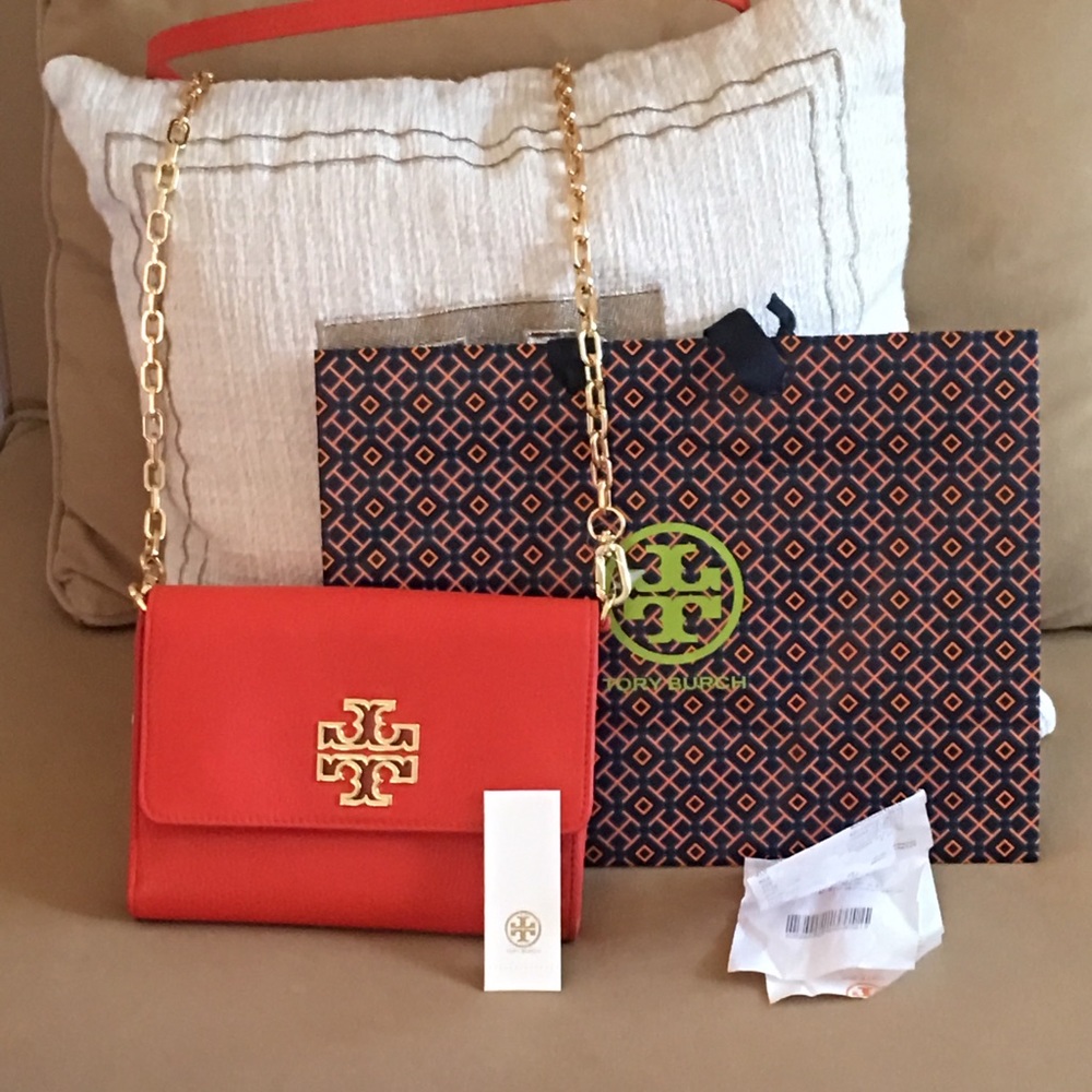 Tory Burch Britten Wallet with chain